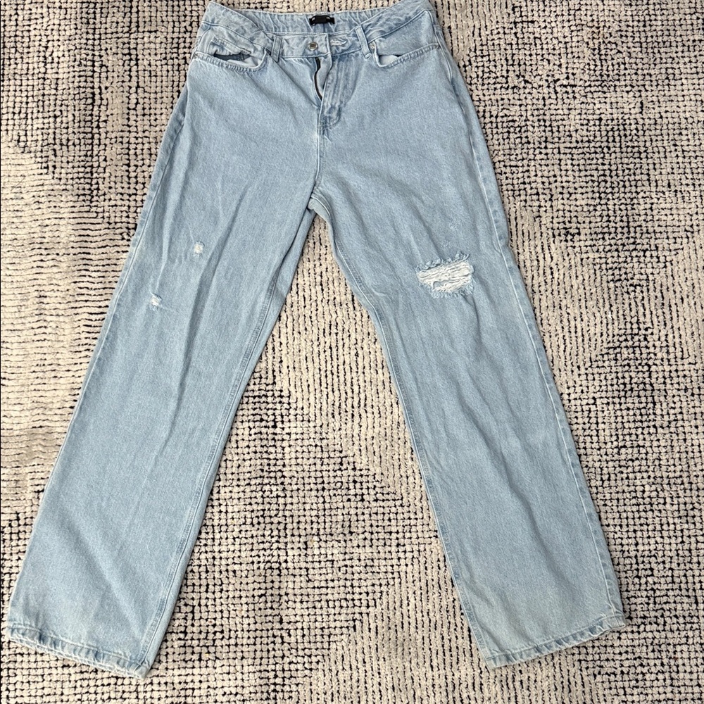 PrettyLittleThing Light Blue Straight Leg Jeans